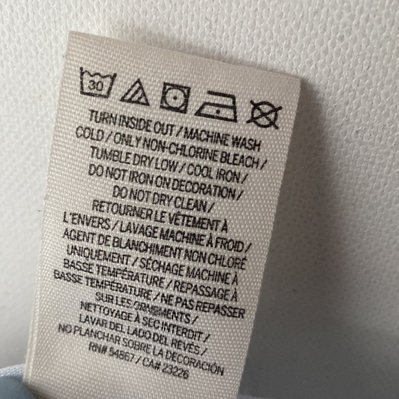 PINK Victoria’s Secret v neck light blue short-sleeve tee, Size S - Picture 3 of 8